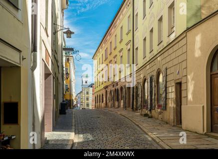 Germania, Baviera, Passau, Case lungo la vuota Grosse Messergasse Foto Stock