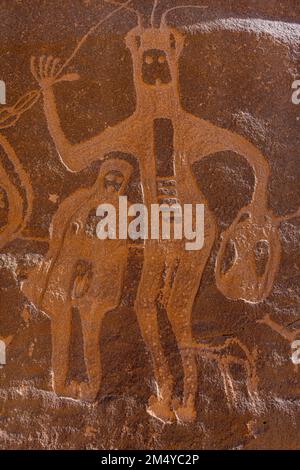 Sculture di roccia, sito UNESCO Bir Hima Rock Petroglyphs e iscrizioni