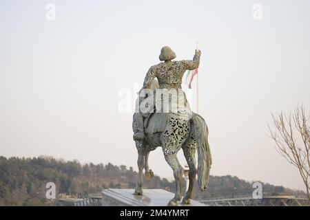 Statua di Siavash nel parco acquatico e dei vigili del fuoco di Teheran Foto Stock