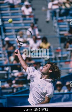 Andre Agassi (USA) in gara al US Open Tennis 1988. Foto Stock