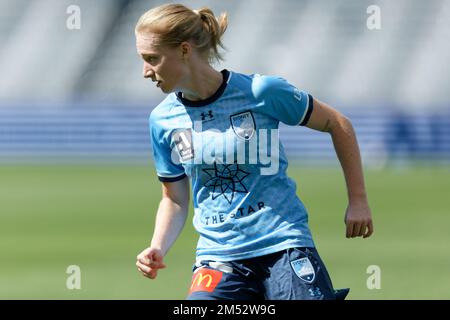 Sydney, Australia. 24th Dec 2022. L'Abbey Lemon del Sydney FC guarda avanti durante la partita tra il Sydney FC e i Wanderers allo stadio Allianz il 24 dicembre 2022 a Sydney, Australia Credit: IOIO IMAGES/Alamy Live News Foto Stock