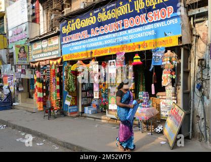 La vibrante città vecchia di Madurai, Tamil Nadu, India. Foto Stock