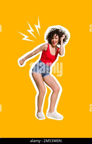 Immagine verticale collage di soddisfatta ragazza eccitata godere di ballare festa isolato su sfondo giallo dipinto Foto Stock