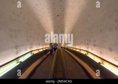 Scale mobili in Elbe Philharmonic Hall, Amburgo, Germania Foto Stock