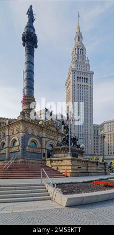 Monumento ai soldati e ai marinai di Cleveland, progettato e scolpito da Levi Scofield, veterano del 103rd° Reggimento della Fanteria Volontario dell'Ohio. Foto Stock