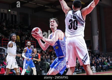 Italia-Casale (al) 26/12/2022 - Jantunen Mikael durante la partita del Campionato Italiano di Basket A1 Bertram Derthona Basket Tortona vs NutriBullet Treviso (90-95) vince Treviso Credit: Norberto Maccagno/Alamy Live News Foto Stock