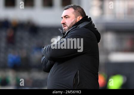 Nottingham, Regno Unito. 26th Dec, 2022. David Unsworth (Manager) di Oldham Athletic durante la partita della Vanarama National League tra Notts County e Oldham Athletic a Meadow Lane, Nottingham, lunedì 26th dicembre 2022. (Credit: Eddie Garvey | MI News) Credit: MI News & Sport /Alamy Live News Foto Stock