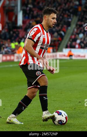 George Baldock #2 di Sheffield United durante la partita del Campionato Sky Bet Sheffield United vs Coventry City a Bramall Lane, Sheffield, Regno Unito, 26th dicembre 2022 (Photo by Nick Browning/News Images) Foto Stock