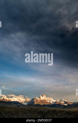 Der Cerro Torre und Fitz Roy im Los Glaciares Nationalpark a Patagonien, Argentinien. Foto Stock