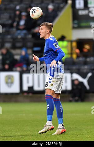 Nottingham, Regno Unito. 26th Dec 2022. Foto di azione stock di Mark Kitching of Oldham Athletic durante la partita della Vanarama National League tra Notts County e Oldham Athletic a Meadow Lane, Nottingham, lunedì 26th dicembre 2022. (Credit: Eddie Garvey | MI News) Credit: MI News & Sport /Alamy Live News Foto Stock