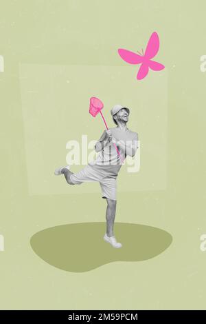 Collage 3D immagine di pinup pop retro schizzo del ragazzo eccentrico eccitato cattura rosa farfalla isolato sfondo pittura Foto Stock