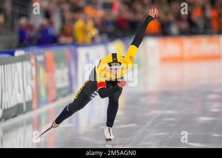 HEERENVEEN, PAESI BASSI - 27 DICEMBRE: Jutta Leerdam del Team Jumbo Visma in gara sulla Women's 1000m durante il KNSB Speed Skating NK Sprint il 27 dicembre 2022 a Heerenveen, Paesi Bassi (Foto di Douwe Bijlsma/Orange Pictures) Foto Stock