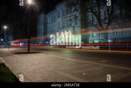 Aachen - RWTH Hauptgebäude bei Nacht Foto Stock
