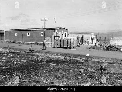 Un posto di frontiera britannico. La porta per la Palestina. Un posto di frontiera britannico a Metulla nella Valle del Giordano a nord del Lago di Galilea. Foto Stock