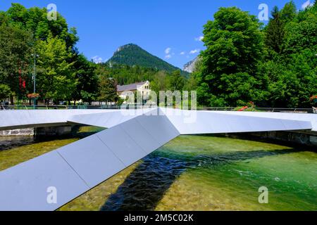 Ponte Mercedes su Traun, centro geografico dell'Austria, Bad Aussee, Ausseer Land, anche Ausseerland, Salzkammergut, Stiria, Austria Foto Stock