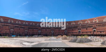 Cortile interno della Sala dei Congressi, edificio monumentale nazionalsocialista incompiuto sui terreni del Rally del Partito nazista, Norimberga, Franconia Centrale Foto Stock