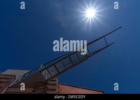 Parte della moderna conversione dell'ex Sala del Congresso Nazionale Socialista in un centro di documentazione, con la stella del sole, Norimberga, Franconia Centrale Foto Stock