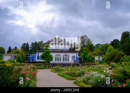 Cafe Pavillon, Tea House, Giardino Botanico Monaco-Nymphenburg, Monaco, alta Baviera, Baviera, Germania Foto Stock