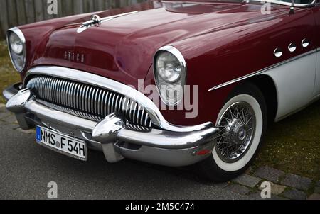 Buick Special Series 40 1954, in occasione di una riunione di auto classica a Buesum, Germania Foto Stock