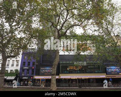 LONDRA, Regno Unito - CIRCA OTTOBRE 2022: Cinema Odeon Luxe Leicester Square Foto Stock