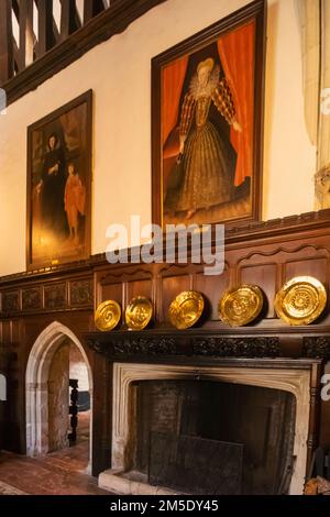 Inghilterra, Kent, Sevenoaks, Ightham Mote, 14th ° secolo Moated Manor House, vista interna della Grande Sala Foto Stock