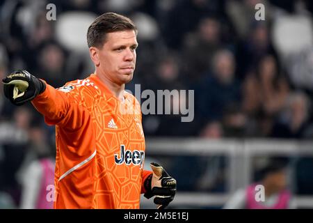 Wojciech Szczesny del Juventus FC reagisce durante la partita di calcio del Champions League Group H tra Juventus FC e Paris Saint Germain a Juventus sta Foto Stock