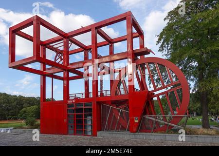 Francia, Parigi, Parc de la Villette, il parco ospita una delle più grandi concentrazioni di luoghi culturali di Parigi, tra cui la Cite des Sciences et d Foto Stock