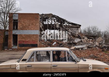 24 novembre 2022, Snihurivka, Mykolaiv Oblast, Ucraina: Una piccola città di Snihurivka dopo la liberazione dall'occupazione russa. Una città strategica chiave, che si trova ai confini delle regioni di Mykolaiv e Kherson, con autostrade e ferrovie, che collegano Snihurivka con la vicina capitale dell'oblast Kherson. Foto Stock