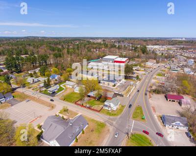 Vista aerea del centro storico di Seabrook su Main Street e Lafayette Road nella città di Seabrook, New Hampshire NH, USA. Foto Stock