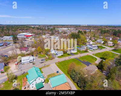 Vista aerea del centro storico di Seabrook su Main Street e Lafayette Road nella città di Seabrook, New Hampshire NH, USA. Foto Stock