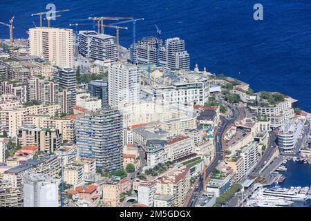 Quartiere di Monte-Carlo con grande cantiere del nuovo quartiere Marterra costruito nel mare, precedentemente chiamato Anse du Portier, architetto Foto Stock