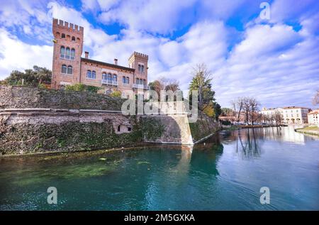 Castello fortunato Romano a Treviso - monuti storici e puntati di interesse tra le mura della Città Foto Stock