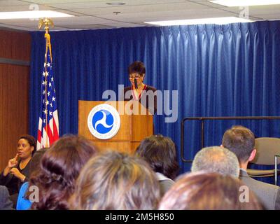 Selma a Montgomery marcia Byway - commemorazione della marcia Selma a Montgomery. Un oratore si rivolge al pubblico in occasione della celebrazione del 40th° anniversario della marcia Selma a Montgomery. Location: (38,898° N 77,006° W) Foto Stock