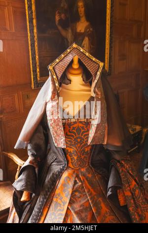 Inghilterra, Kent, Penshurst, Penshurst Place and Gardens, mostra del costume del film 'l'altra ragazza Boleyn' con Scarlett Johansson e Natalie po Foto Stock