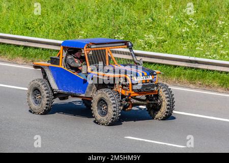 2004 blu arancione LAND ROVER BASE convertito DUNE fuoristrada Beach BUGGY, 2495cc veicoli Diesel Sport Foto Stock