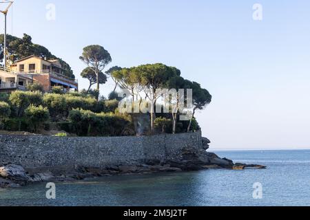 Vista aerea della spiaggia di Recco e del mare. Il comune di Genova è un comune italiano di . 10 maggio 2022 Foto Stock