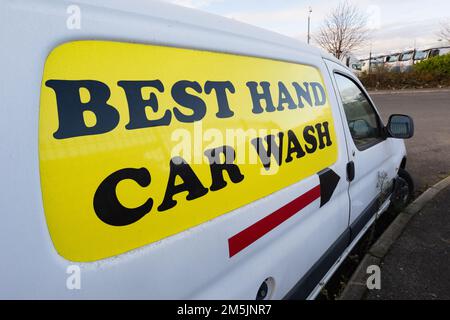 Cartello Best Hand Car Wash sul lato del pulmino, Balby, Doncaster South Yorkshire, Inghilterra, Regno Unito Foto Stock