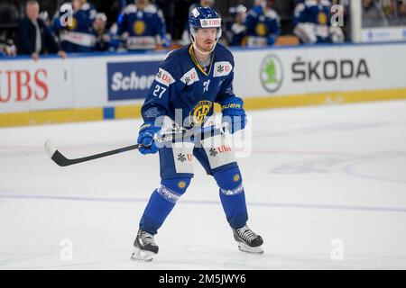 Davos, Svizzera. 29th Dec, 2022. 29.12.2022, Davos, Eistadion Davos, Spengler Cup: HC Davos - IFK Helsinki, Magnus Nygren di Davos (Andrea Branca/SPP-JP) Credit: SPP Sport Press Photo. /Alamy Live News Foto Stock