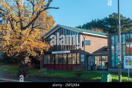 Biblioteca Edgware, Edgware, Inghilterra, Regno Unito. Foto Stock