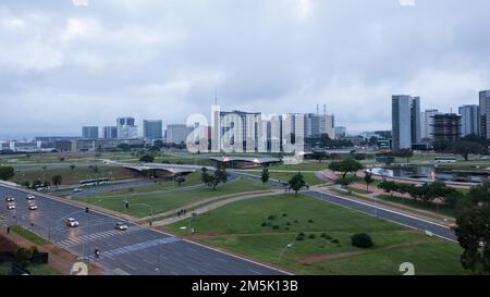 Particolare architettonico del Giardino Burle Marx situato presso l'Exio Monumental (asse Monumentale), un viale centrale nel design cittadino di Brasília Foto Stock