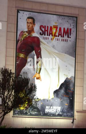 Los Angeles, California, USA 22nd Dicembre 2022 Una visione generale dell'atmosfera di Shazam! Fury of the Gods Billboard il 22 dicembre 2022 a Los Angeles, California, USA. Foto di Barry King/Alamy Stock Photo Foto Stock