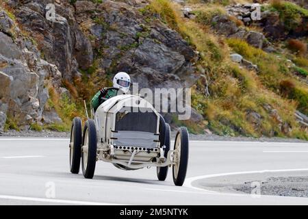 Blitzen-Benz, costruito nel 1909, alla corsa di montagna Bernina Gran Turismo nell'ambito delle settimane internazionali dell'Automobile, St Moritz, Engadina Foto Stock