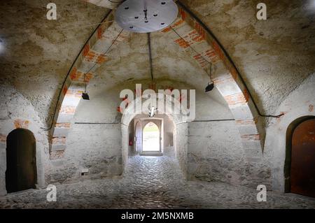Vista interna, Castel Sant'Angelo, Cappella romanica di San Michael, Monastero dei Canoni Agostiniani, Monastero di Neustift, anch'esso un monastero, vicino a Vahrn Foto Stock
