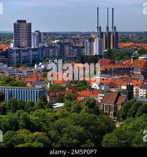 Vista della centrale termica ed elettrica Linden dalla torre del municipio, Hannover, bassa Sassonia, Germania Foto Stock