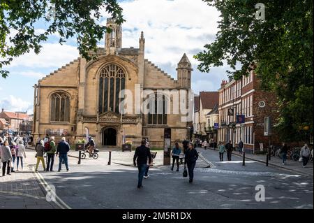 St Michael-le-Belfrey è l'unica chiesa pre-riforma della città di York ad essere stato costruito tutto in una volta (1525-1536) uno del gruppo di plotter Foto Stock