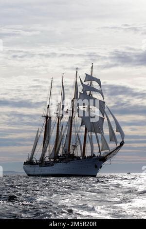 Cilean Navy alto nave Esmeralda, partenza Sail Boston gara, 2017 Foto Stock