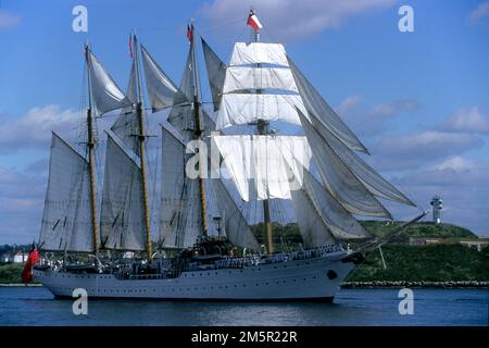 Navy cilena nave alta Esmeralda. Porto di Halifax, 2000 Foto Stock