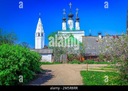 Suzdal villaggio nel Golden Ring della Russia, paesaggio idilliaco Foto Stock