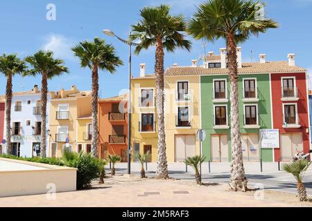 Case colorate a Villajoyosa (immagine di credito: © Julen Pascual Gonzalez) Foto Stock