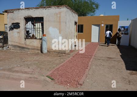 Piede di casa in colonia las minitas de Hermosillo, povertà (Foto di tiradorcuarto/NortePhoto) torta de casa en colonia las minitas de Hermosillo, pobreza (Foto di tiradorcuarto/NortePhoto) Foto Stock